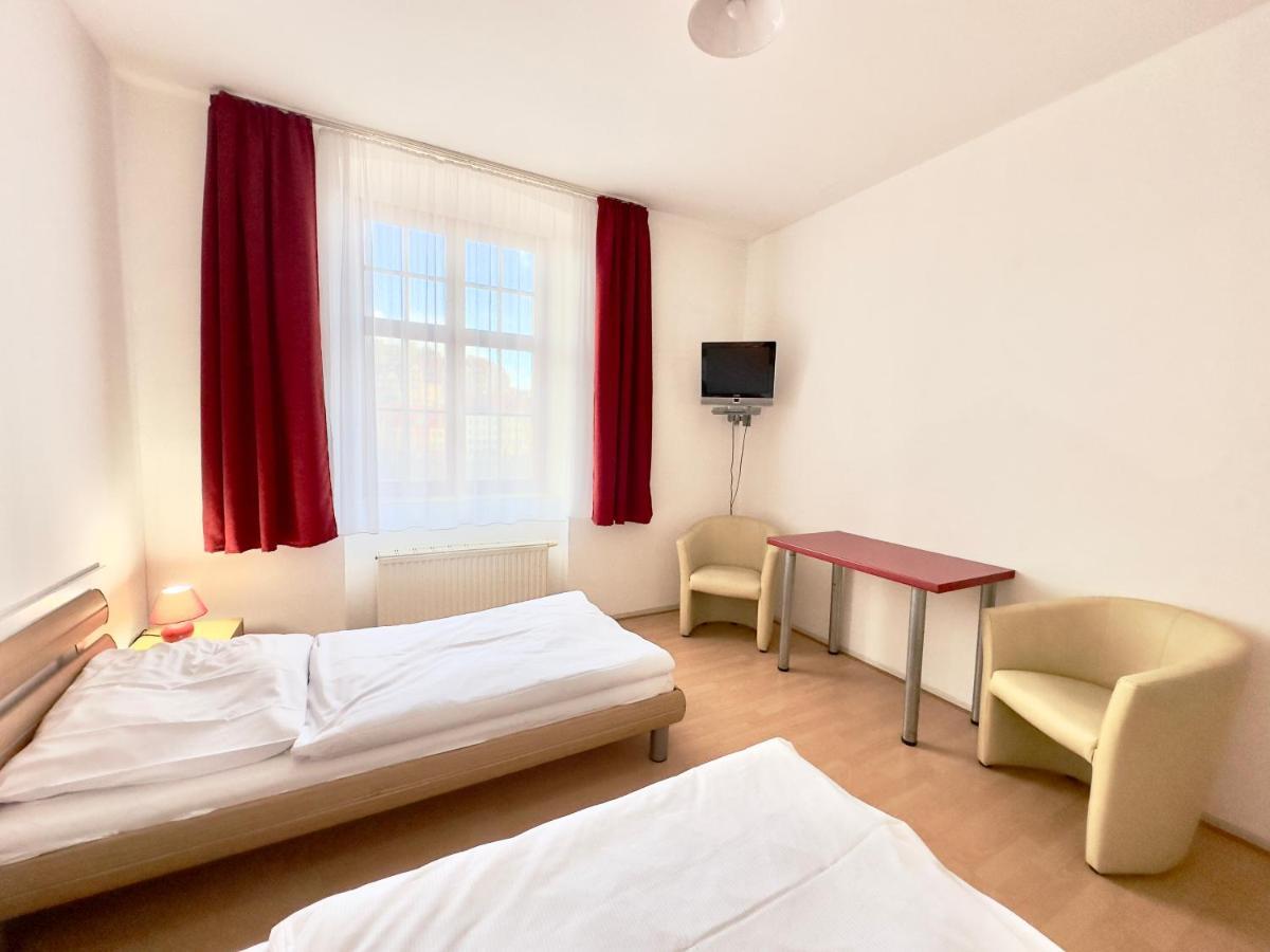 Picobello Pension Gorlitz Bagian luar foto