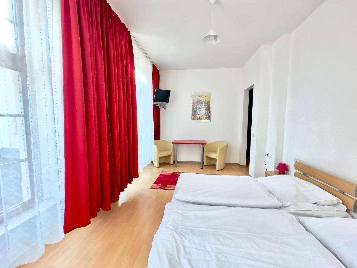 Picobello Pension Gorlitz Bagian luar foto