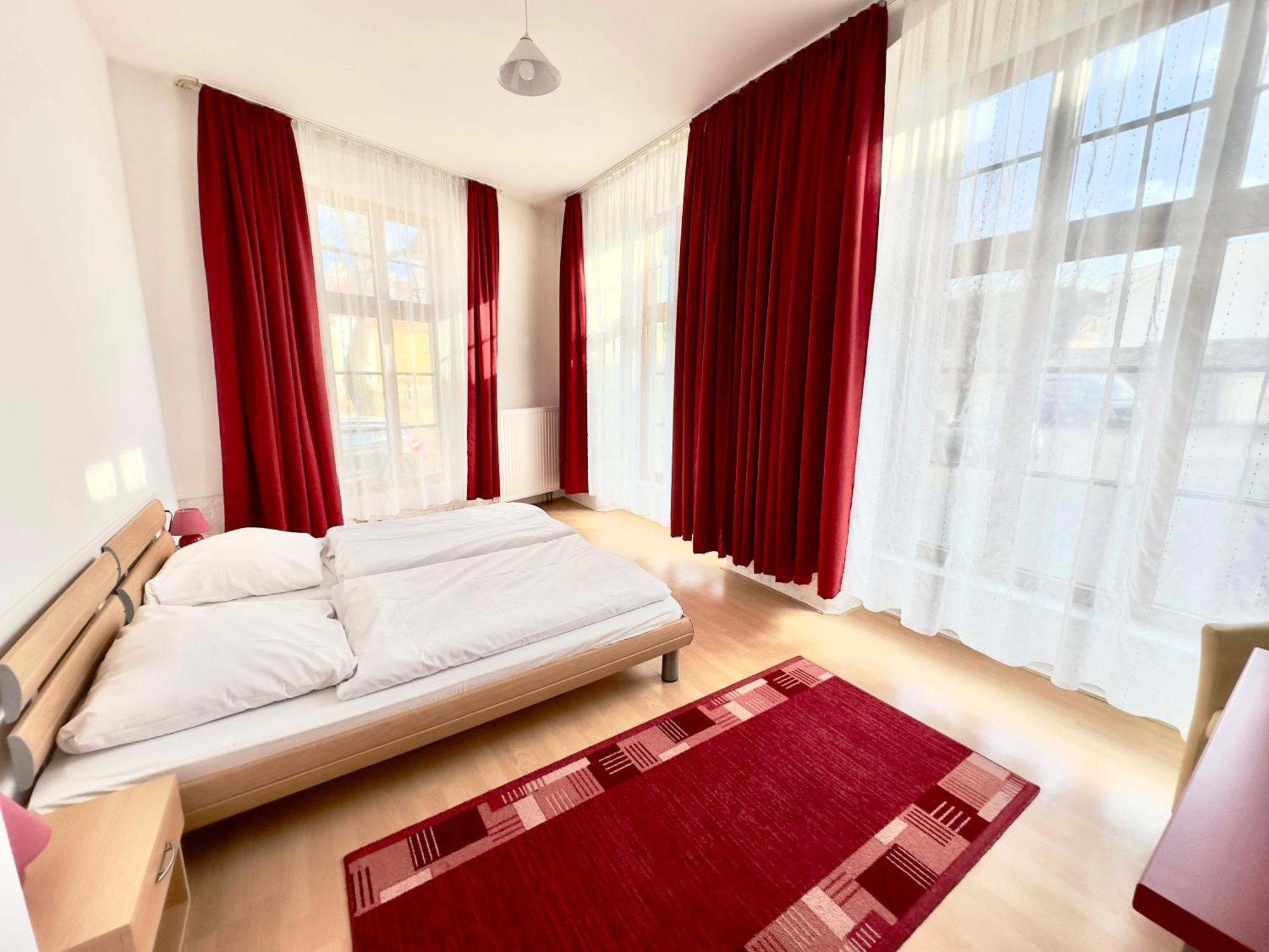Picobello Pension Gorlitz Bagian luar foto