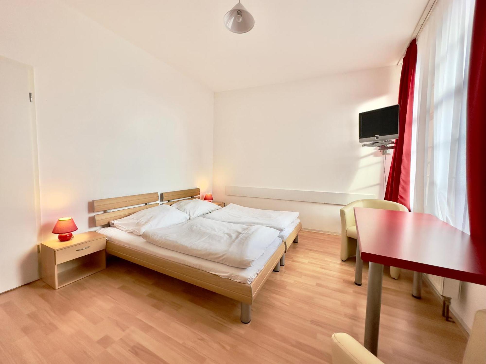 Picobello Pension Gorlitz Bagian luar foto