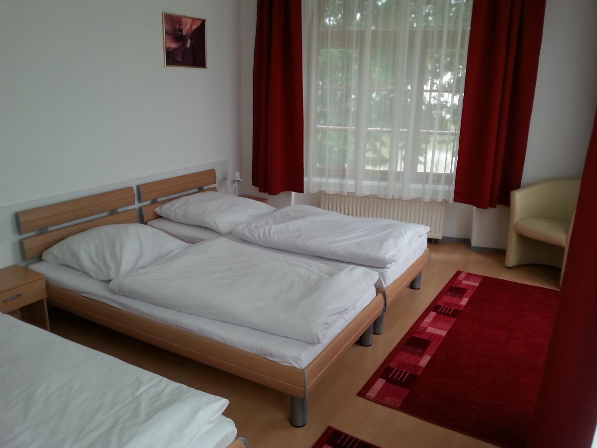 Picobello Pension Gorlitz Bagian luar foto