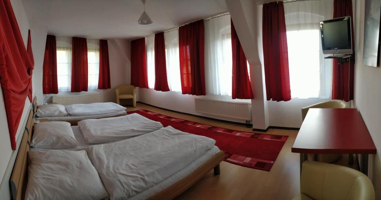 Picobello Pension Gorlitz Bagian luar foto