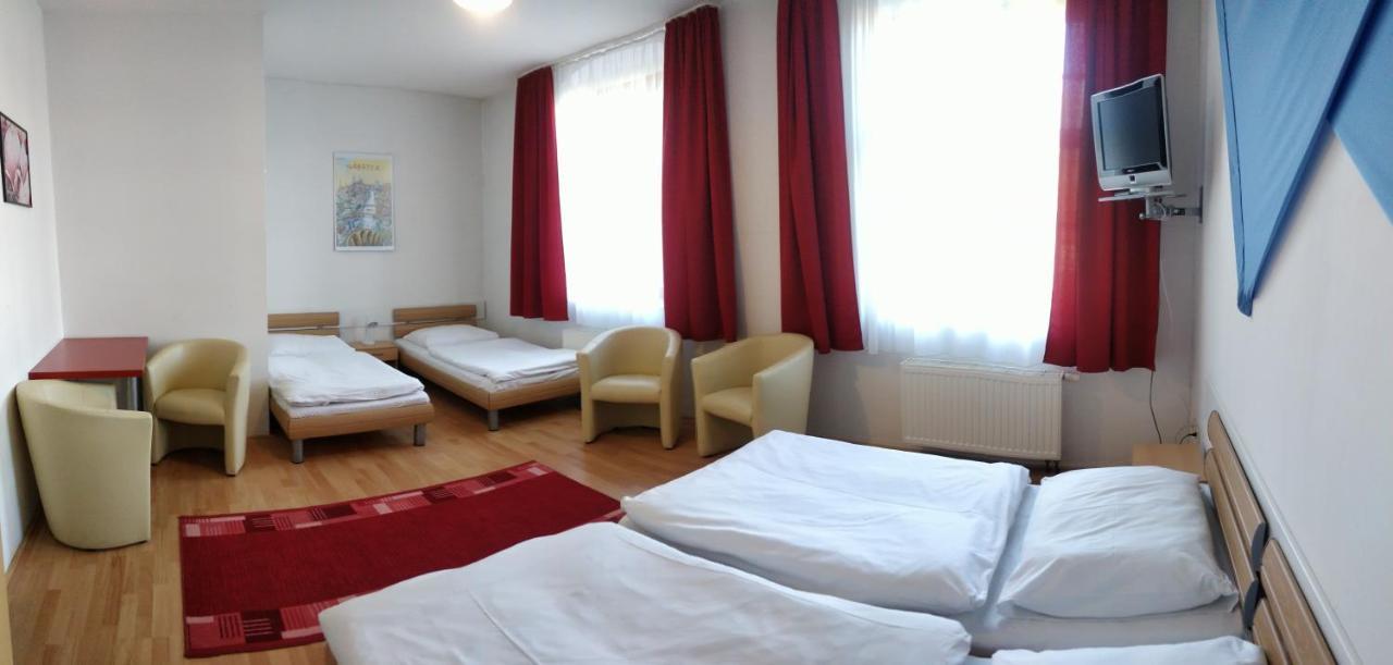 Picobello Pension Gorlitz Bagian luar foto
